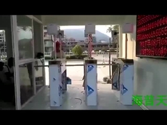 Công trường xây dựng Đầu đọc thẻ quay vòng chân máy 3 cánh tay truy cập hai hướng